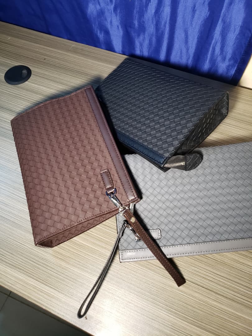 Sac à main pour homme élégant